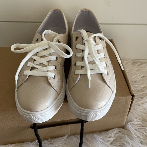 jean & jax shoe - Picture 2 of 8
